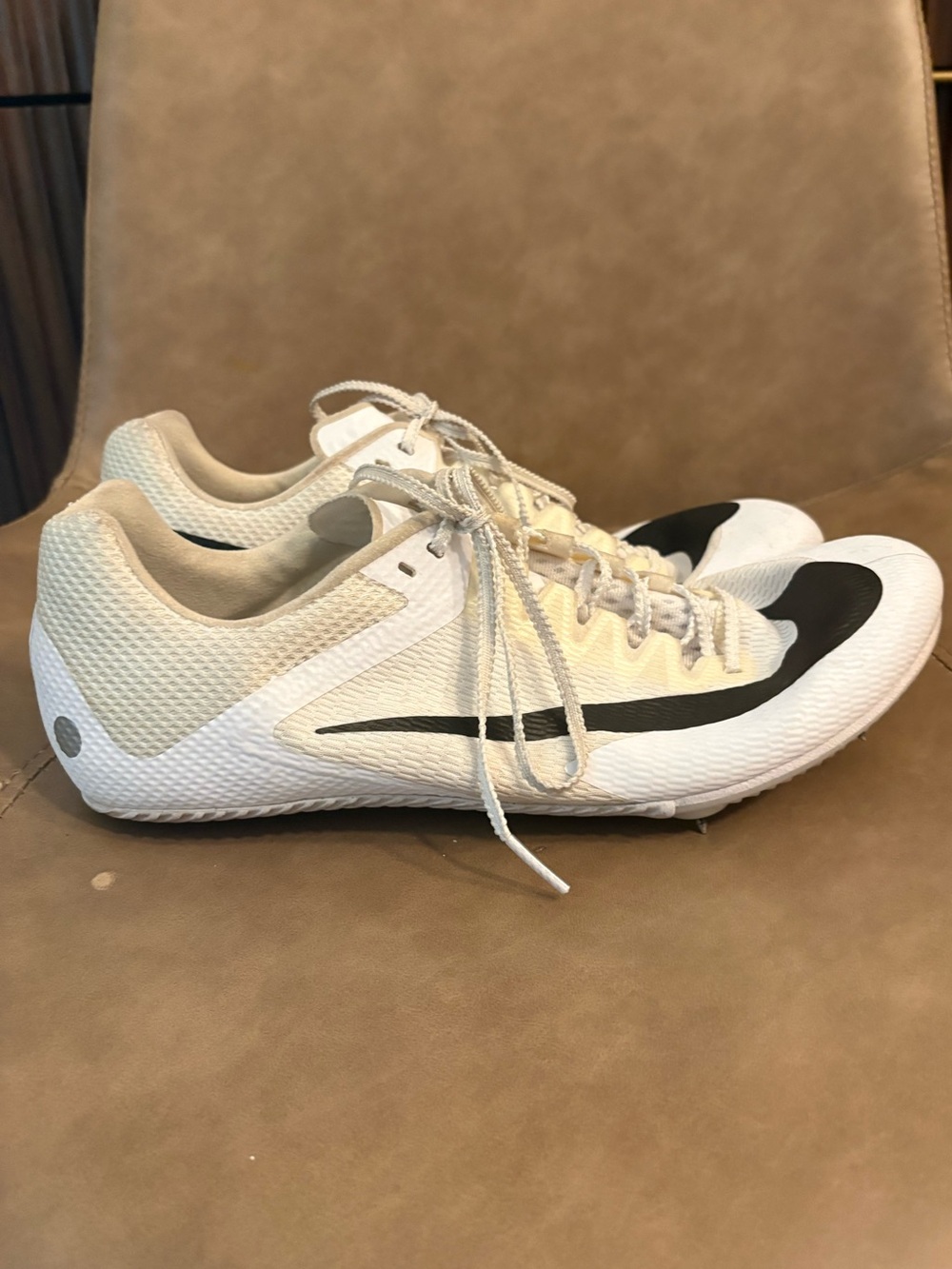 Nike zoom white spikes track and field running shoes size 10.5